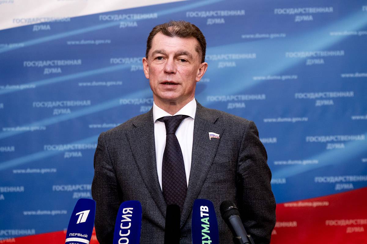 Максим Топилин: Комитет Госдумы по экономической политике рекомендовал принять в первом чтении законопроект о мерах поддержки граждан и бизнеса