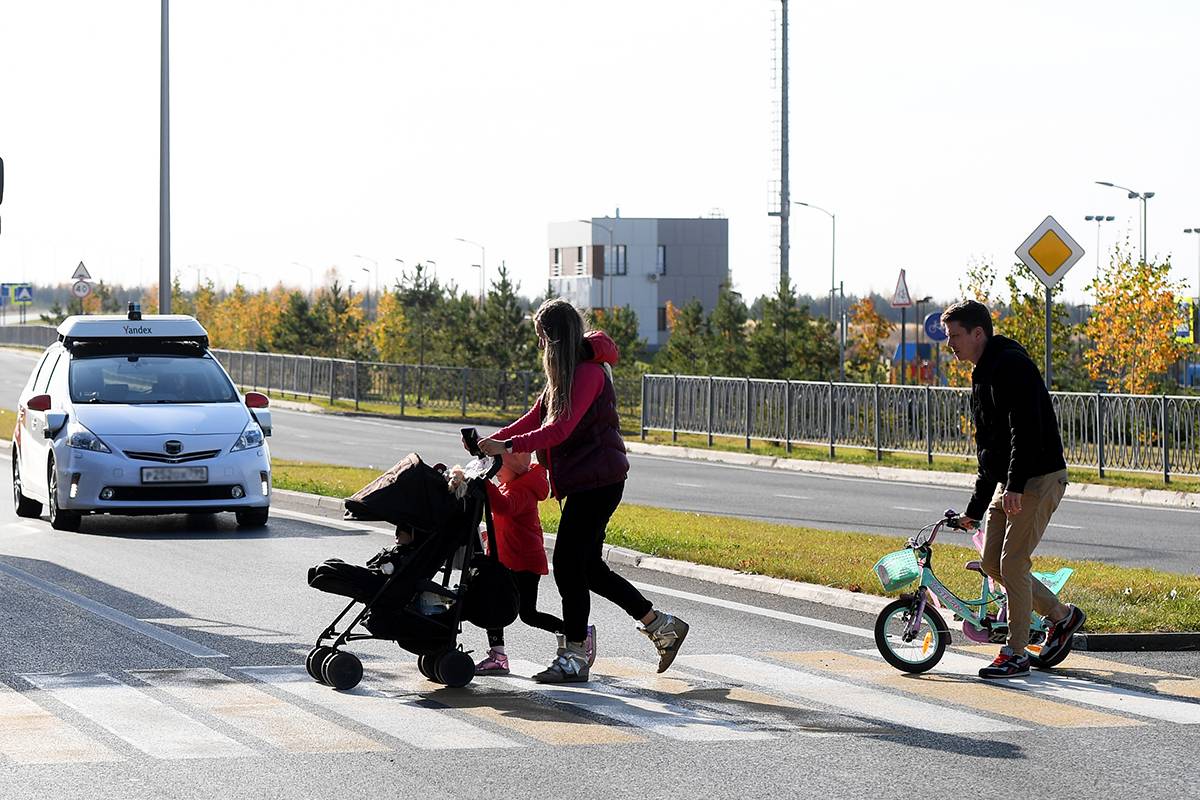 «Единая Россия» запускает мониторинг безопасности пешеходных переходов рядом с социальными объектами