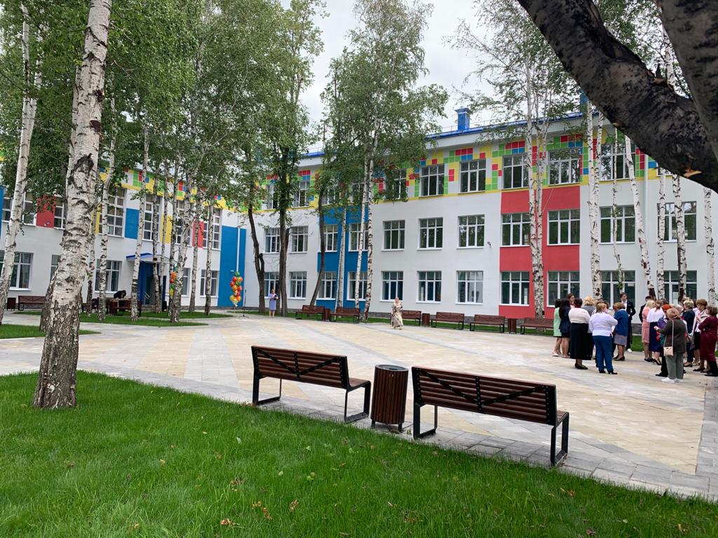 Обновленная школа стала  украшением  Кировского района 