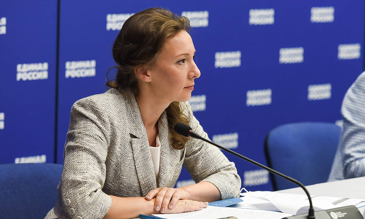Анна Кузнецова: Статьями бюджета подтверждены все предложения, которые вошли в народную программу «Единой России»