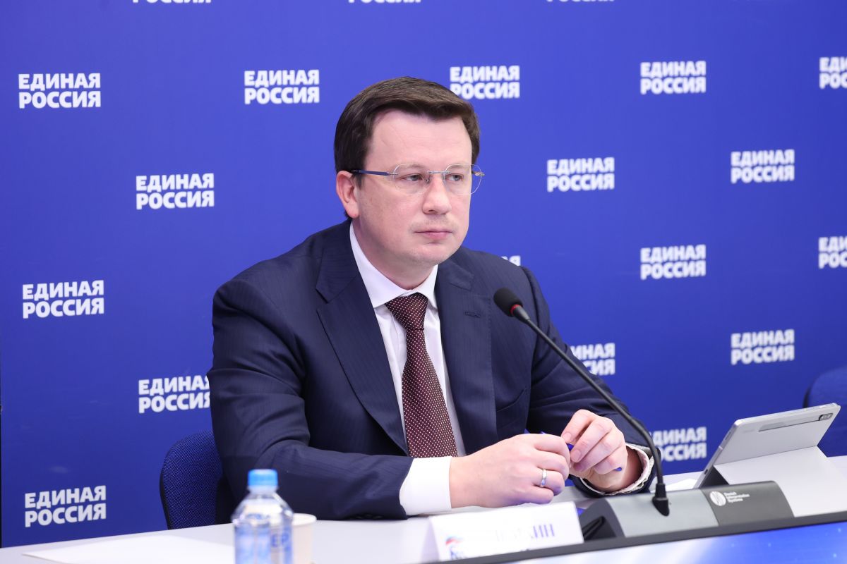 «Единая Россия» выступает за расширение «белых списков»