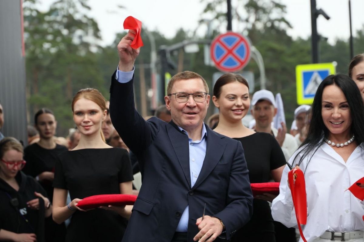 Владимир Якушев поздравил екатеринбуржцев с Днём города