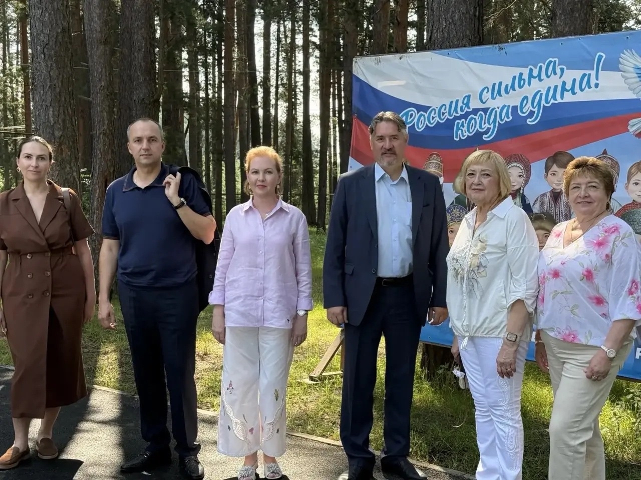 Мониторинг безопасности детской и городской инфраструктуры, социально значимых объектов и мест пребывания семей с детьми в летний период.