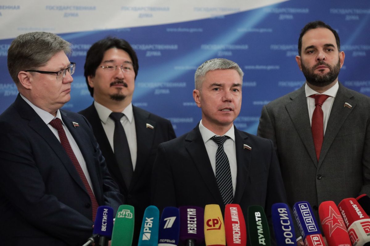 Евгений Ревенко: «Единая Россия» заложила в бюджете дополнительные средства на помощь участникам СВО и больным с тяжёлыми заболеваниями