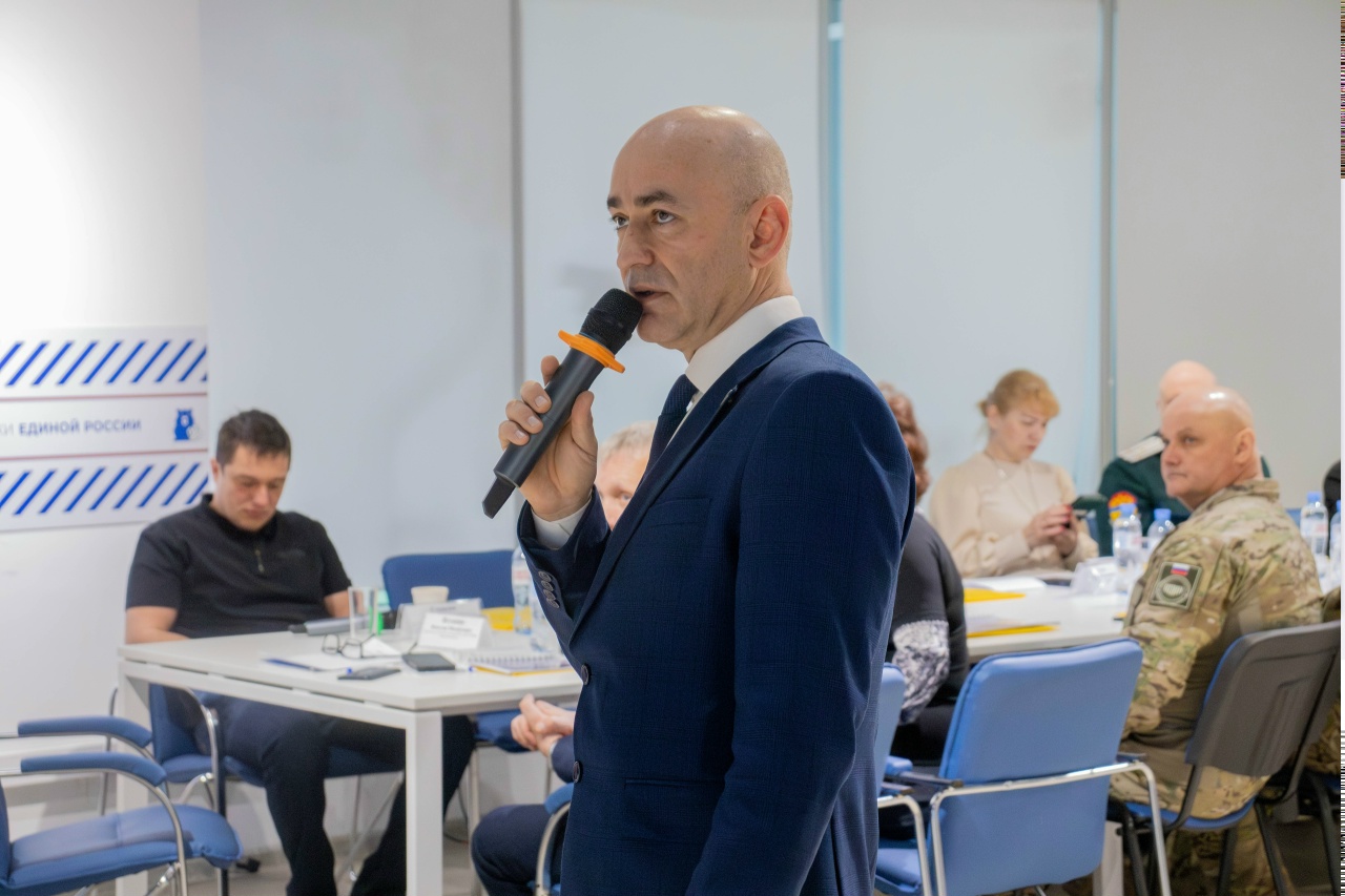 На площадке Штаба общественной поддержки состоялась презентация межрегионального проекта, поддержанного Всероссийской партией «ЕДИНАЯ РОССИЯ», — автоэкспедиции «УРАЛ — БАЙКАЛ»