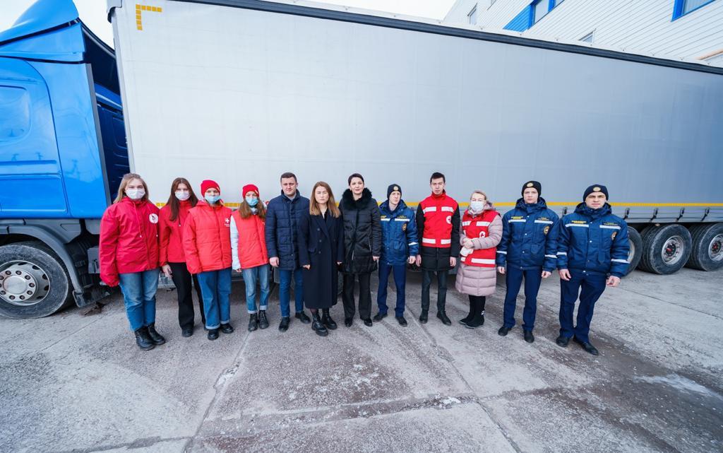 Новые направления помощи переселенцам с Донбасса открывают волонтеры акции #Мывместе в Свердловской области