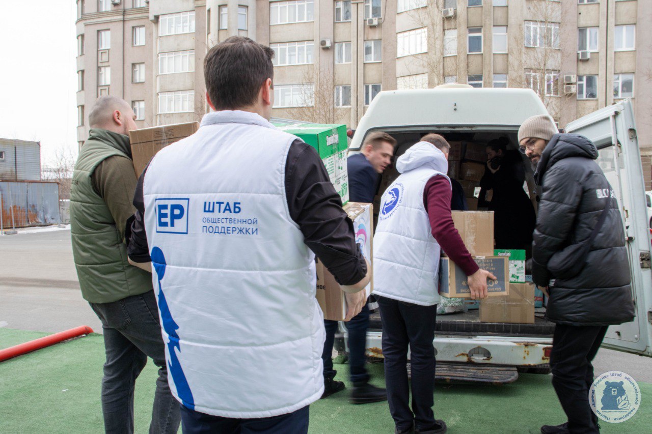 Людмила Бабушкина приняла участие в очередной отправке дополнительной помощи свердловским бойцам на СВО