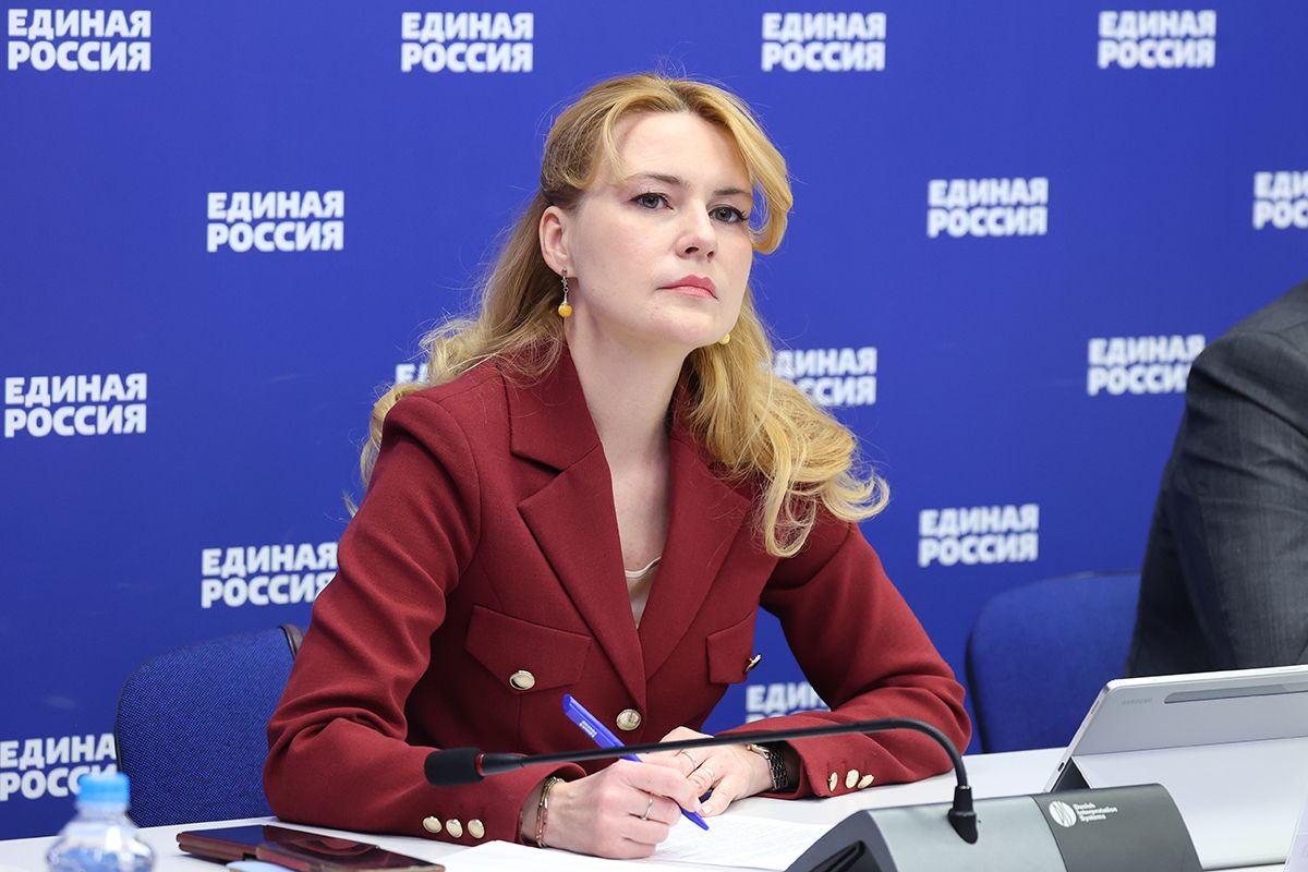 «Единая Россия» готовит новые меры поддержки для одиноких родителей