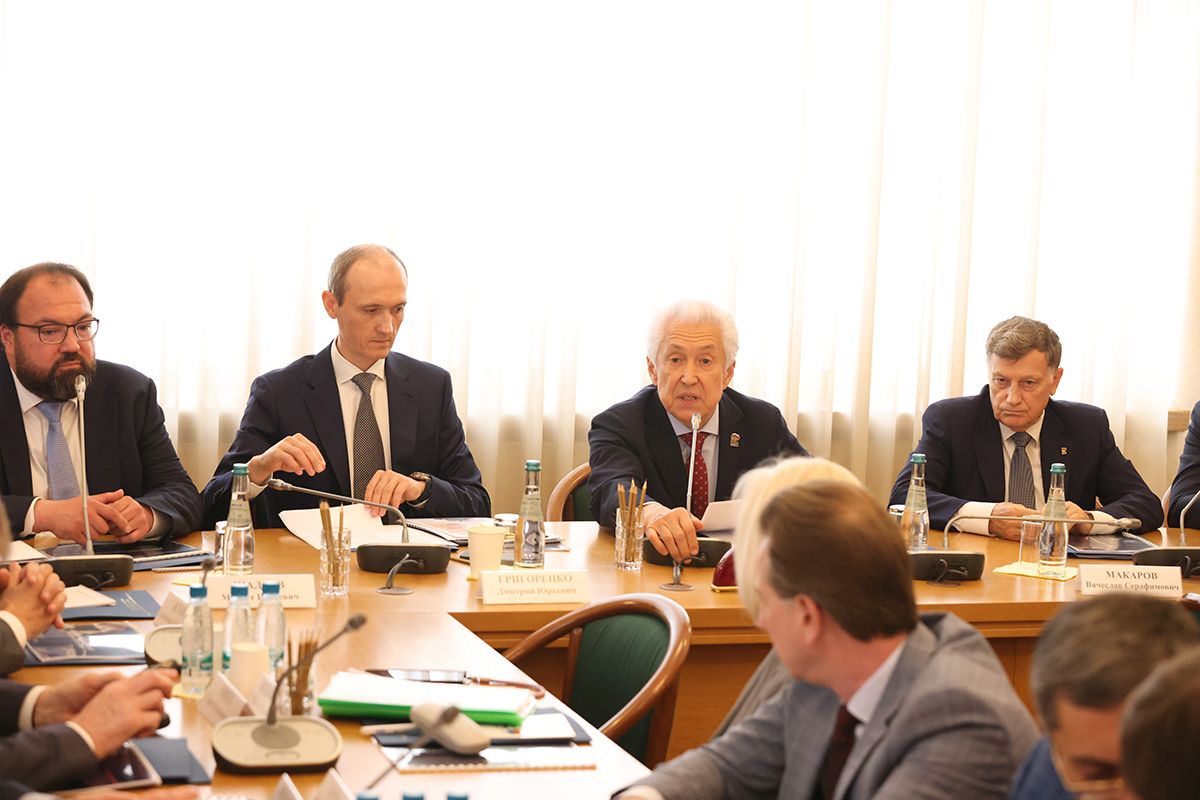 «Единая Россия» поддержит в первом чтении законопроект о развитии отечественных ИИ-решений