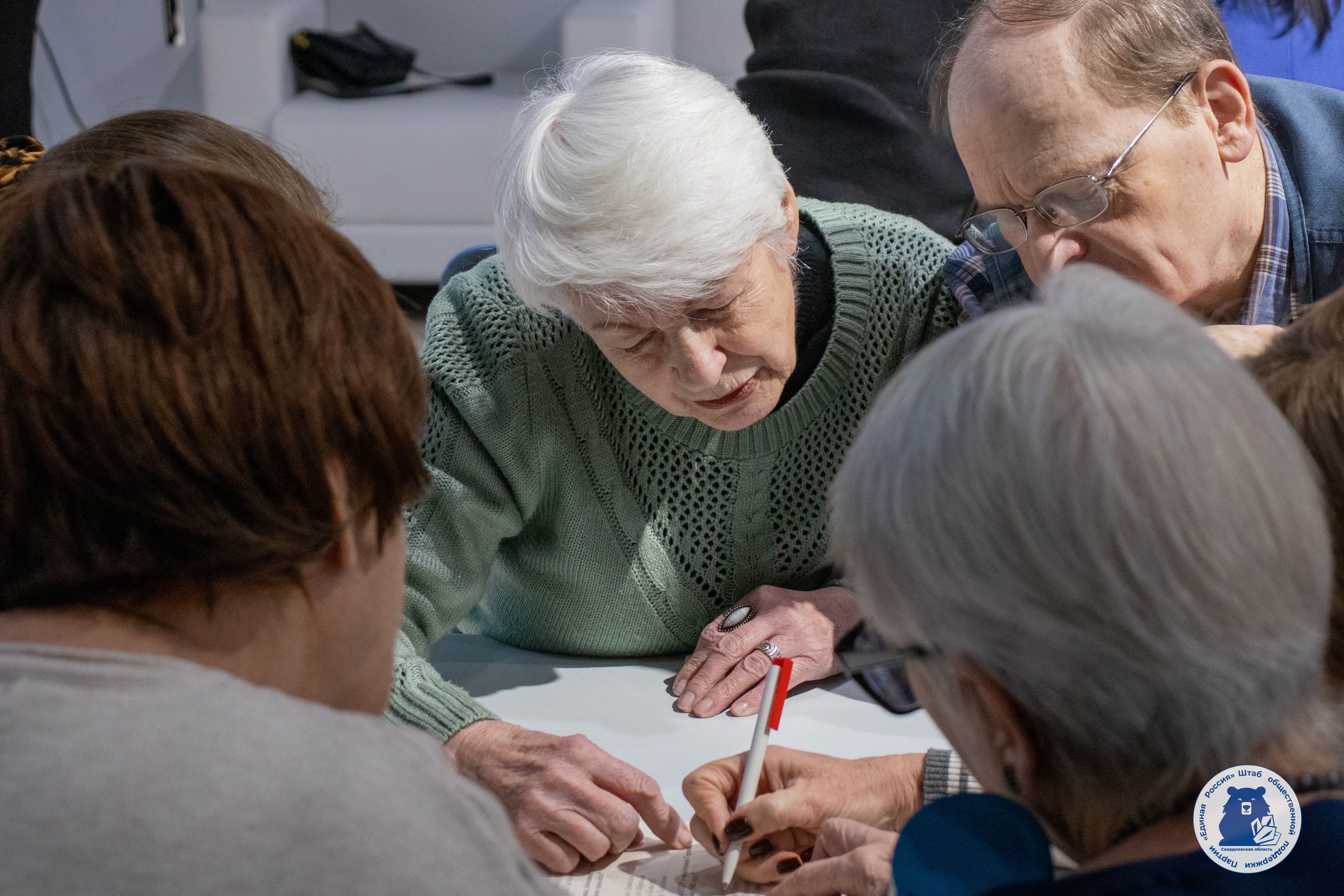 Совет Ветеранов Октябрьского района города Екатеринбурга приняли участие в интеллектуальной игре "Что? Где? Когда?"