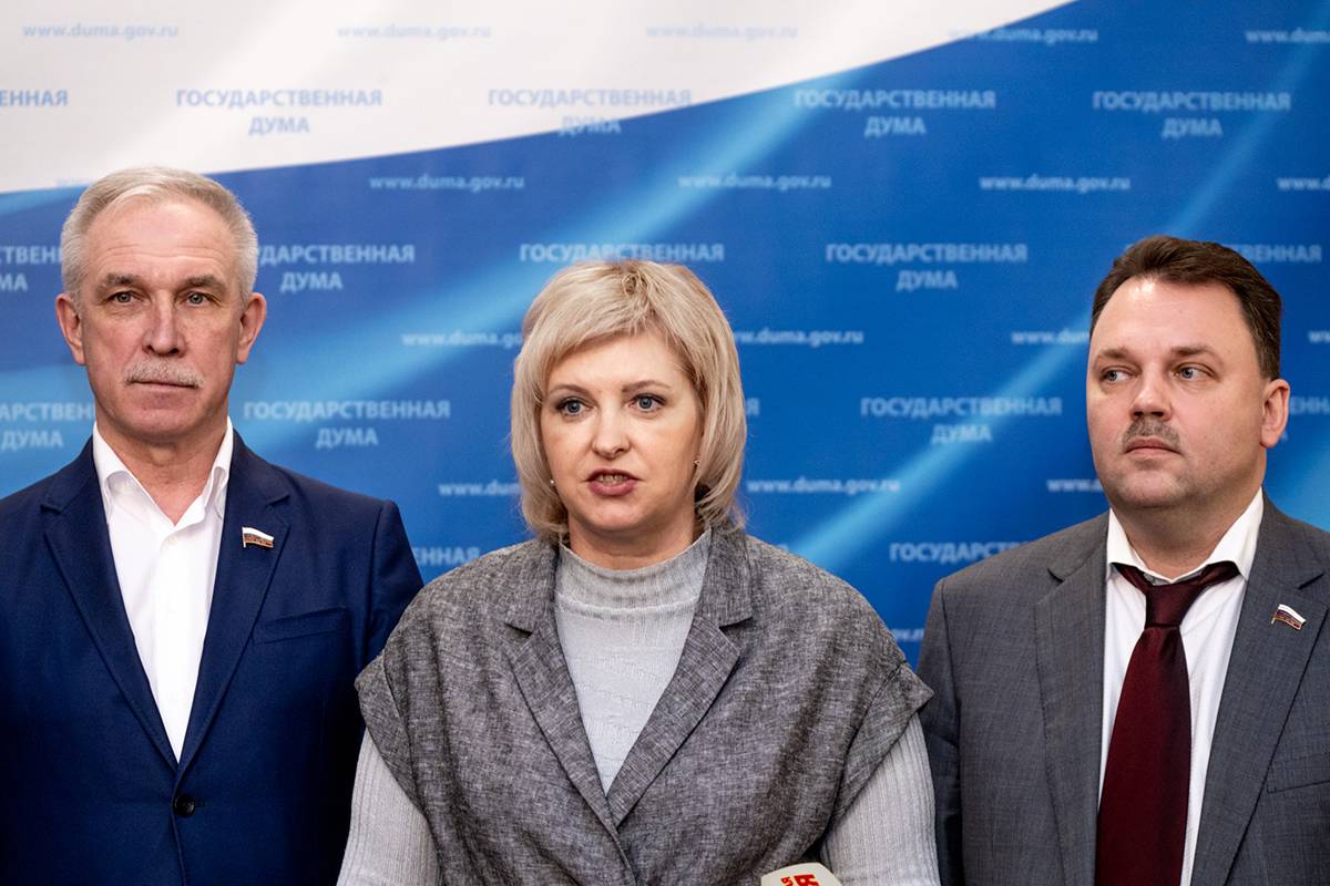 «Единая Россия» инициировала выделение дополнительного финансирования на обеспечение занятости в условиях санкций