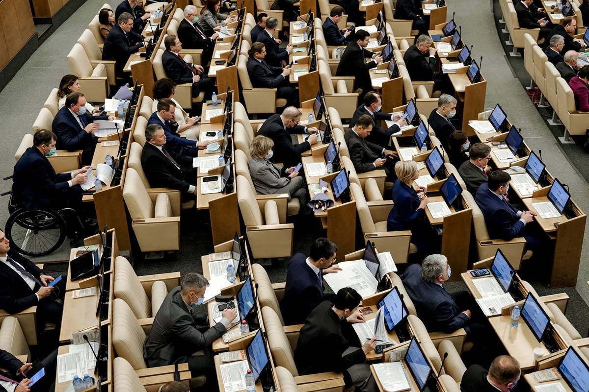 «Единая Россия» обеспечила сохранение выплат по потере кормильца несовершеннолетним при подработке в каникулы