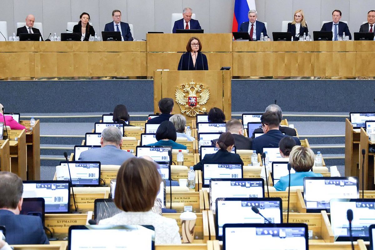 «Единая Россия» выступила за развитие возможностей вложения сбережений граждан в инфраструктурные и технологические проекты регионов