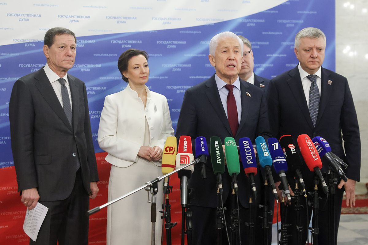 Владимир Васильев: «Единая Россия» в 2025 году внесла 259 законопроектов, из них принято 206 — это практически 40% от всех поддержанных Госдумой