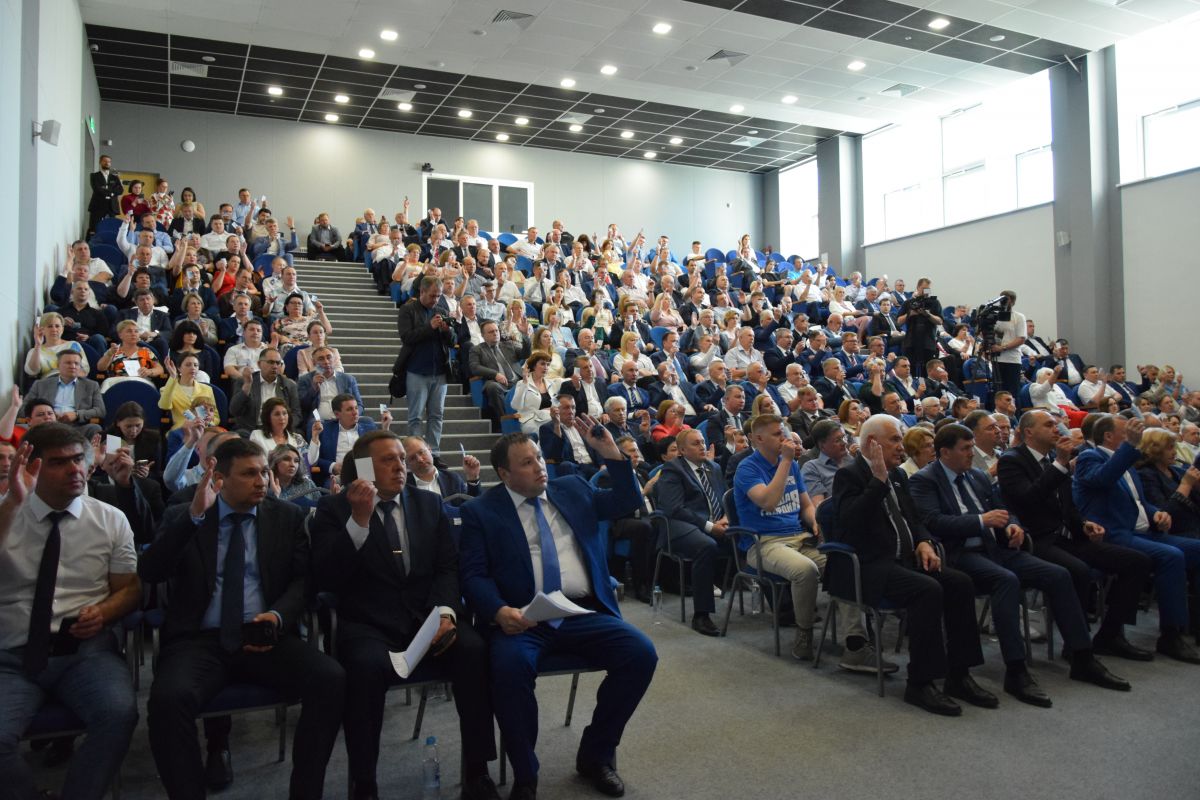 Денис Паслер избран Секретарем регионального отделения «Единой России»