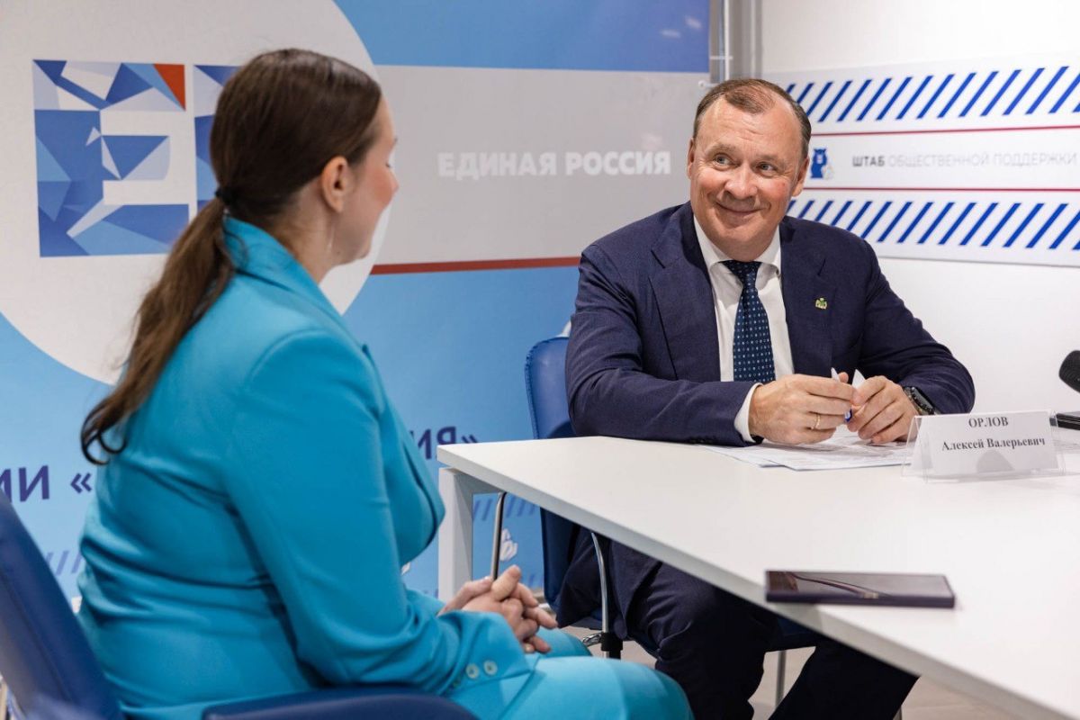 Алексей Орлов провел прием граждан в Штабе общественной поддержки