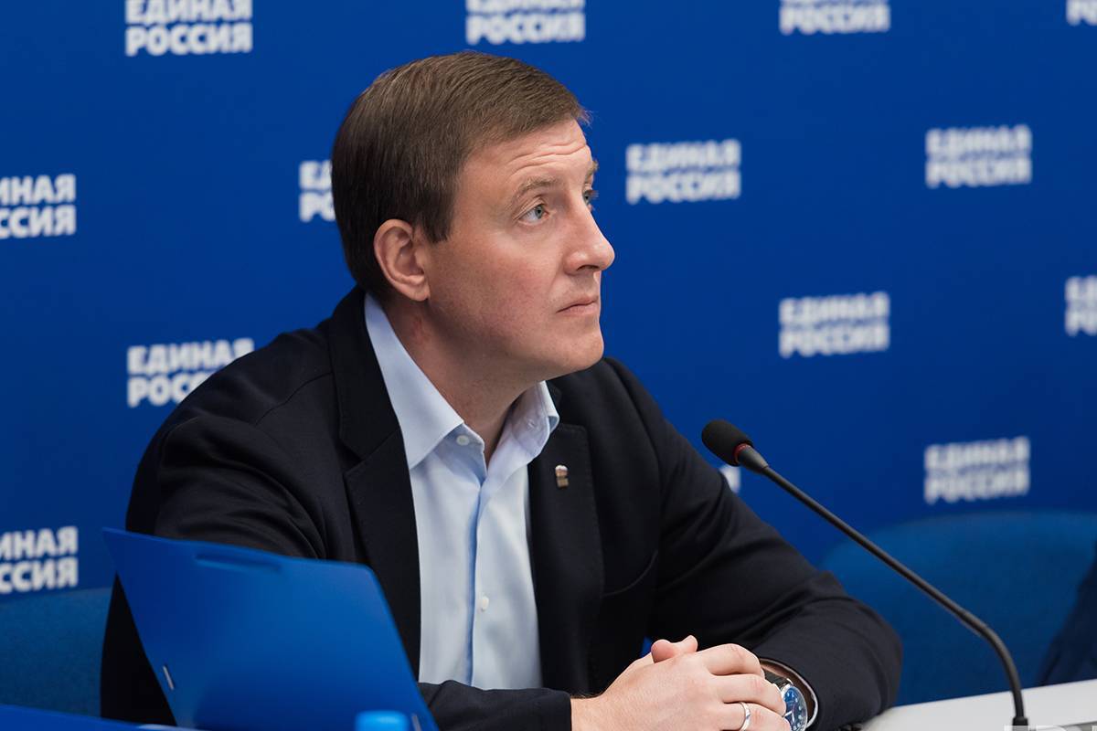 «Единая Россия» внесла законопроект о праве мобилизованных передавать управление бизнесом доверенным лицам на время участия в СВО