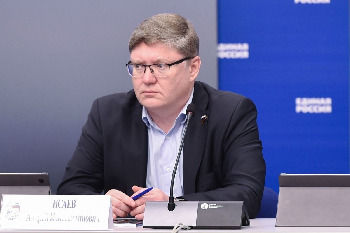 «Единая Россия» добилась снятия с рассмотрения поправки об электронном уведомлении об увольнении