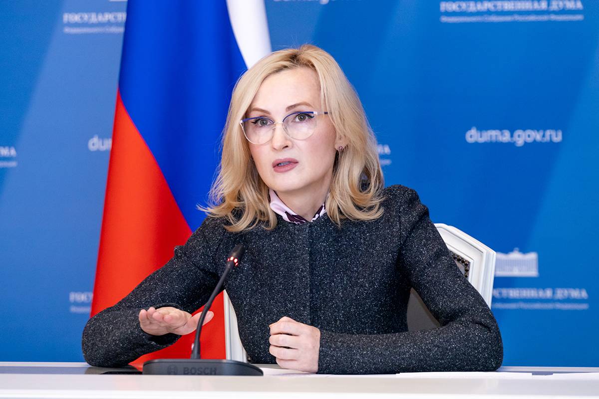 Ирина Яровая предложила усилить ответственность за неоднократное вождение автомобиля без прав