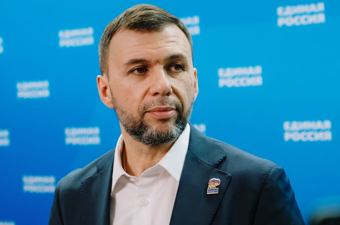 Денис Пушилин: Восстановление аэропортов, поддержка ветеранов и ремонт общежитий могут войти в новую Народную программу «Единой России»