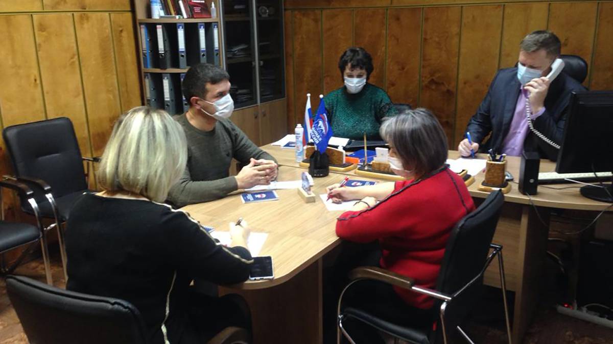 Почти 50 тысяч человек обратились в приемные «Единой России» за шесть дней декады приемов граждан