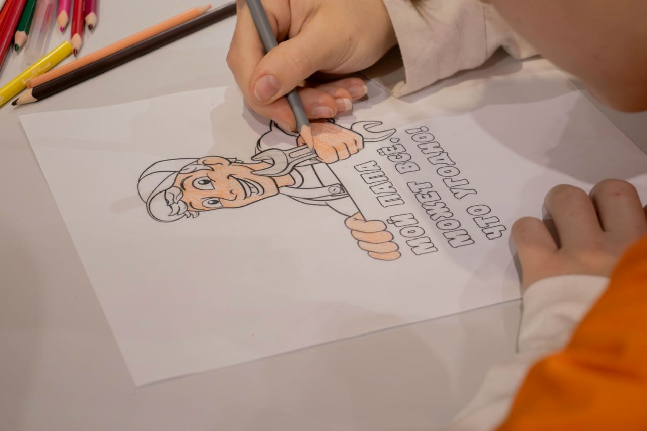 На площадке Штаба общественной поддержки состоялась творческая встреча, посвящённая Дню отца.