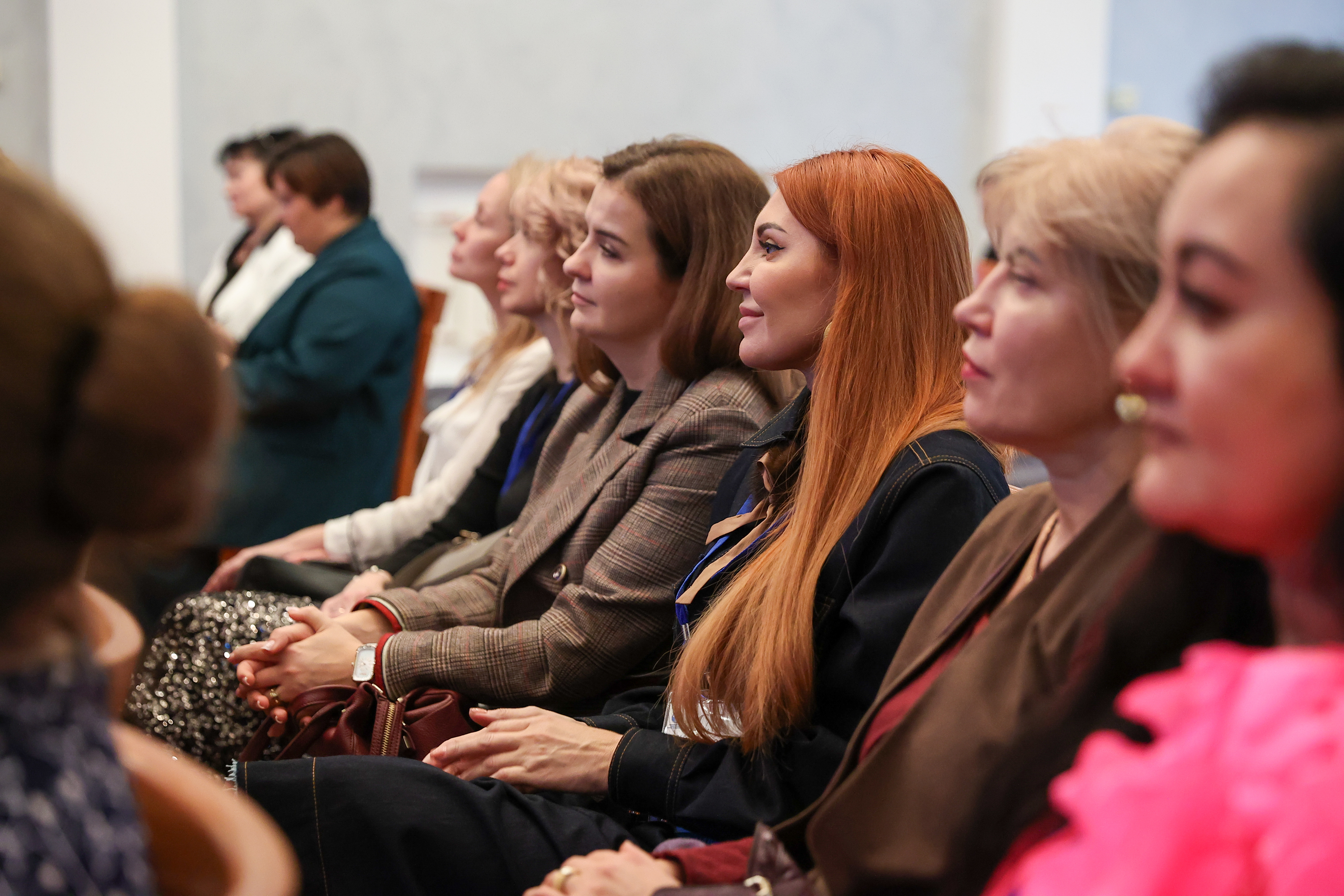 «Женское движение Единой России» организовало в Санкт-Петербурге курс женской политшколы