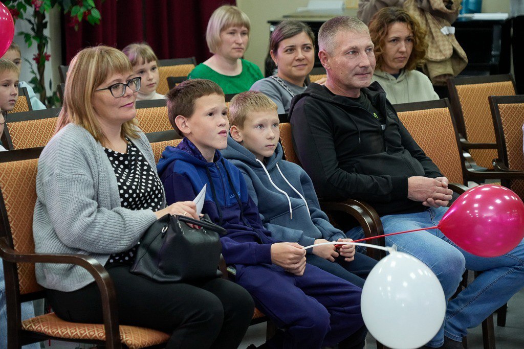 Более 600 семей Первоуральска получили помощь в подготовке детей к школе
